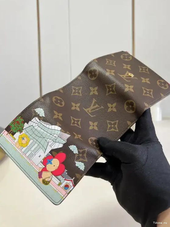 VICTORINE Vuitton Wallet Louis 0630